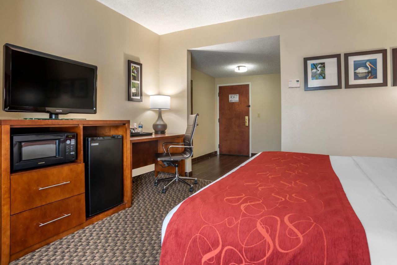 Comfort Suites Tallahassee Capitol - University Area Exterior foto