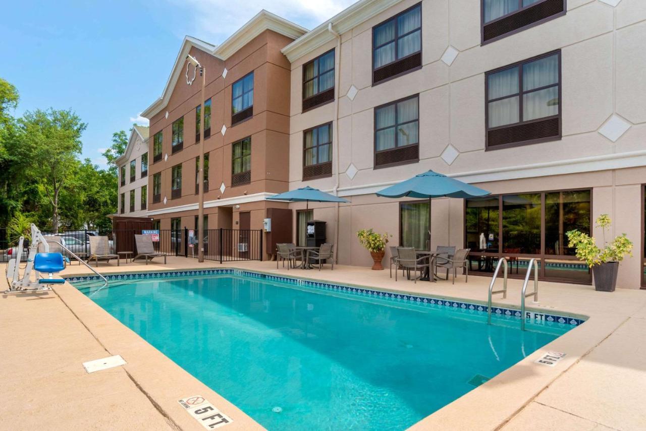Comfort Suites Tallahassee Capitol - University Area Exterior foto